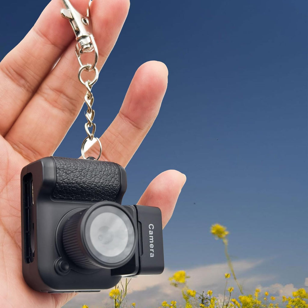 Gen.2 Mini Retro Keychain Camera – Pocket-Sized Fun with Vintage Flair